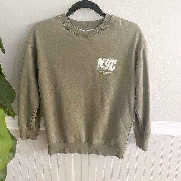 H&M Boys Green NYC Sweatshirt Size 8-10 years Old Sage Green White NYC Logo - Picture 1 of 8